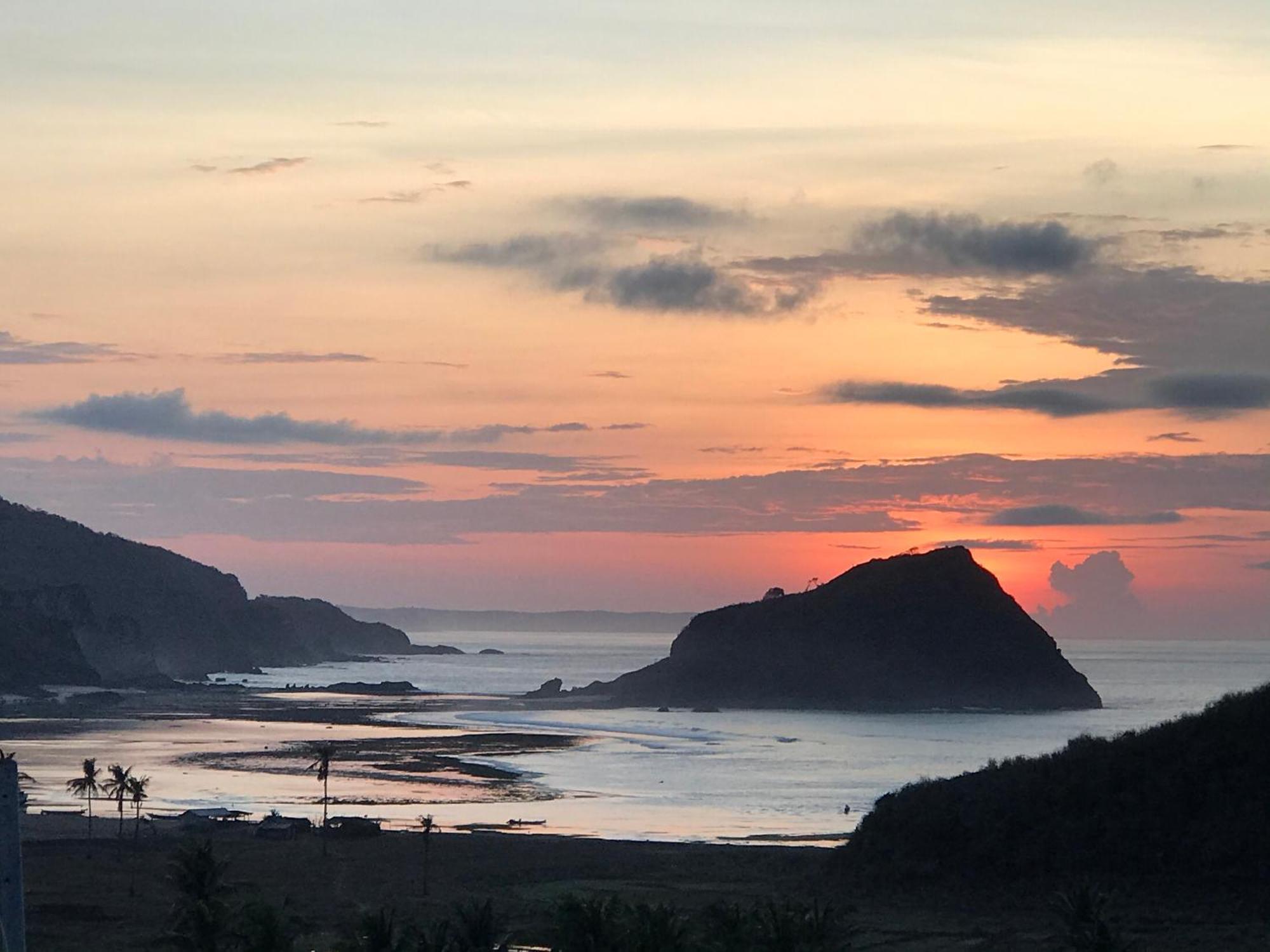 Blue Monkey Retreat Areguling Lombok Hotel Екстериор снимка
